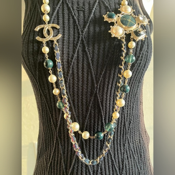 Chanel necklace - Picture 1 of 7